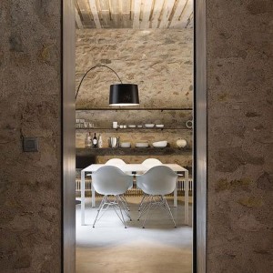 rustic-modern-stone-dining-room